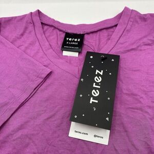 Terez Girls Size XL 16 Short Sleeve T-Shirt Light Purple V-Neck Tee‎ Lightweight